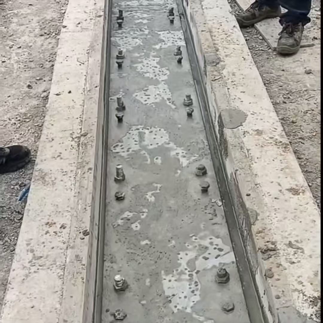 青冈港口码头起重机龙门吊重型机械设备稳固用早强快凝轨道胶泥